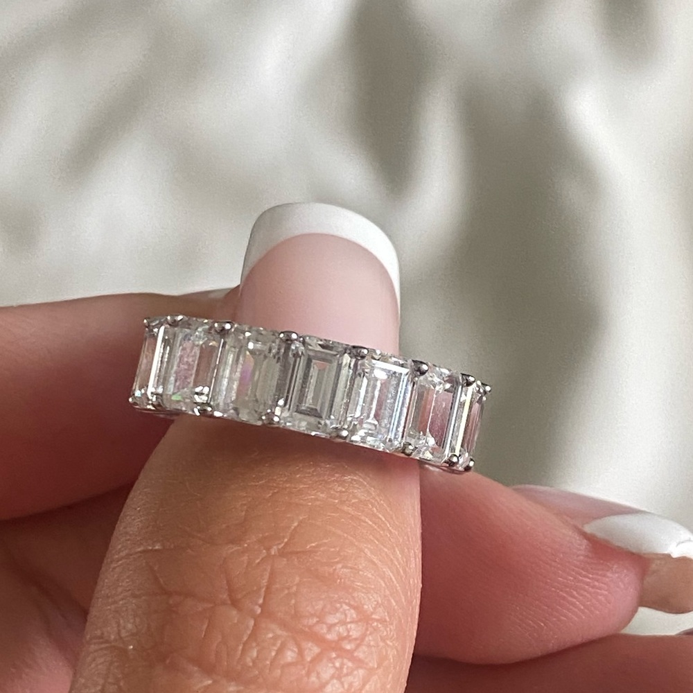 Radiant ring - Picture 2 of 2